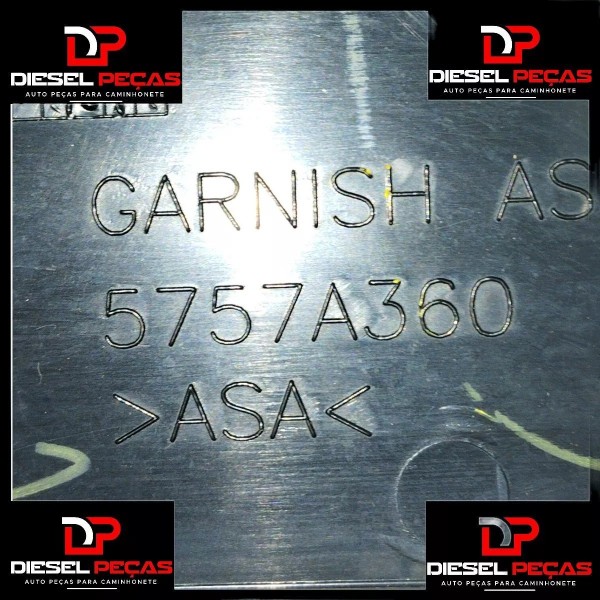 Moldura Da Porta Traseira Lado Direito Mitsubishi L200