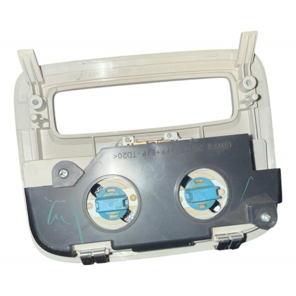 Luz De Teto  Triton Sport 2021 Há 2023 Avariado